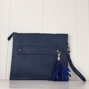 COBALT CLUTCH/WRISTLET